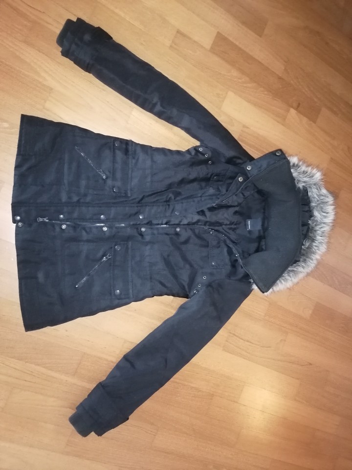 Črna bunda vero moda vel s 15 eur - foto povečava