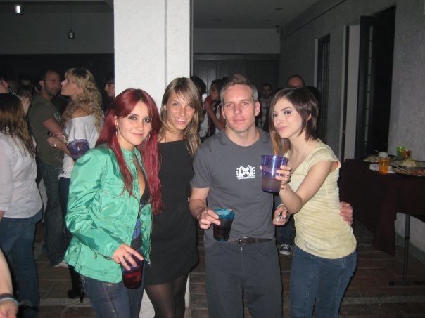 Dulce María em festa de um amigo (05.07.09) - foto povečava