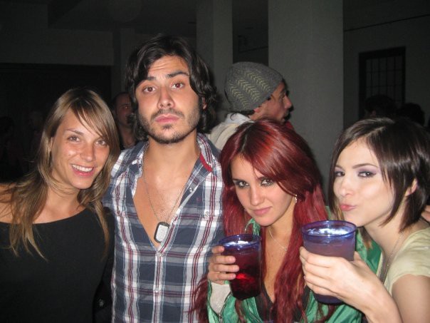 Dulce María em festa de um amigo (05.07.09) - foto povečava