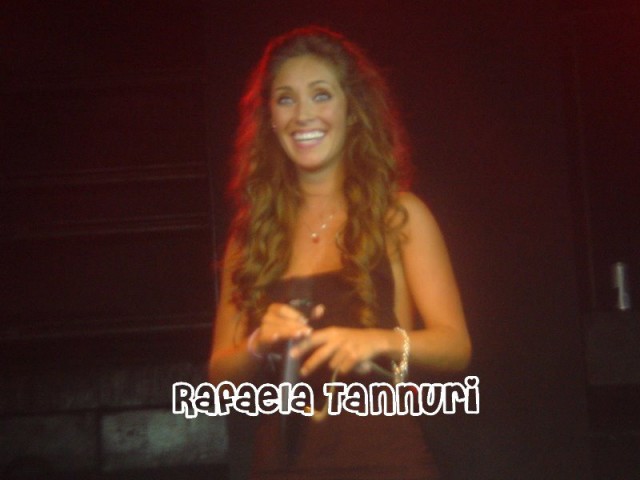 Anahí no Rio de Janeiro, Brasil (10.08.09) - foto