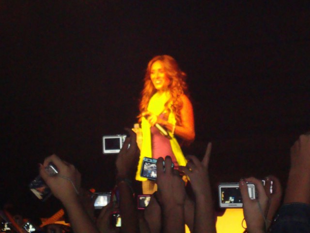 Anahí no Rio de Janeiro, Brasil (11.08.09) - foto