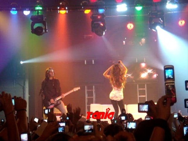 Anahí em São Paulo, Brasil (14.08.09) - foto