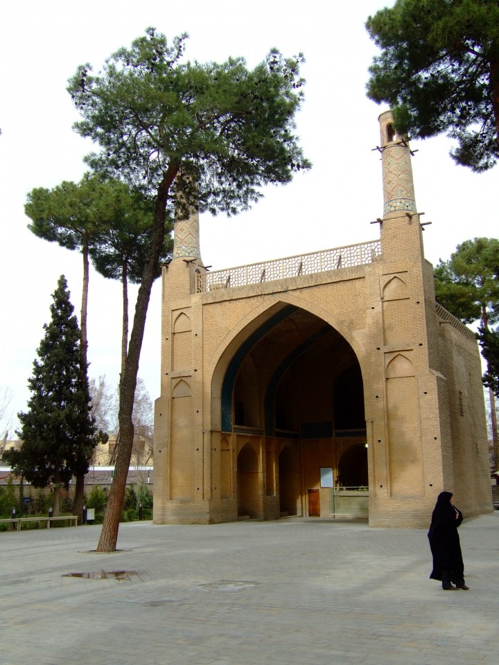 Vibrirajoča minareta.