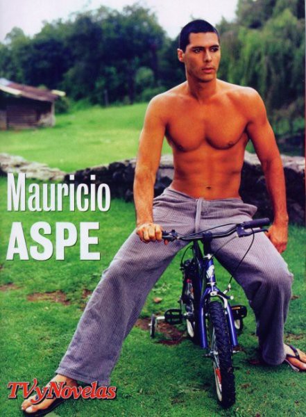 Mauricio Aspe - Hector - foto