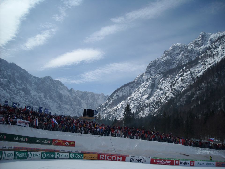 Smučarski poleti 2010 v Planici - foto povečava