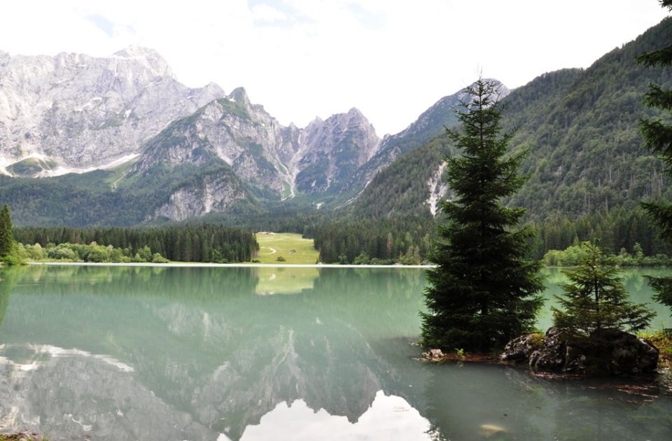 Višarje Kamniti lovec Belopeška jezera - foto povečava