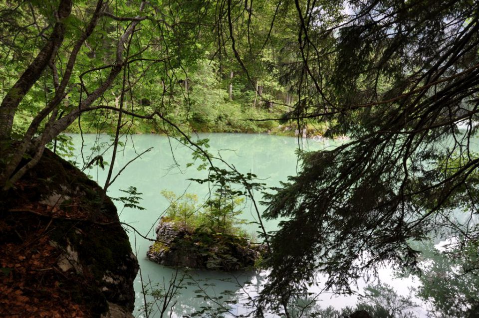 Višarje Kamniti lovec Belopeška jezera - foto povečava