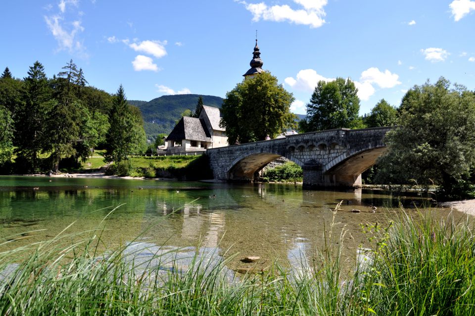 Na obali bohinjskega jezera - foto povečava