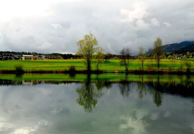 Preddvor in jezero črnava - foto