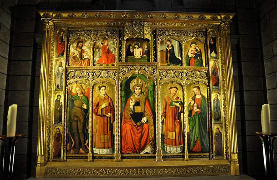 čudovite freske v cerkvi
