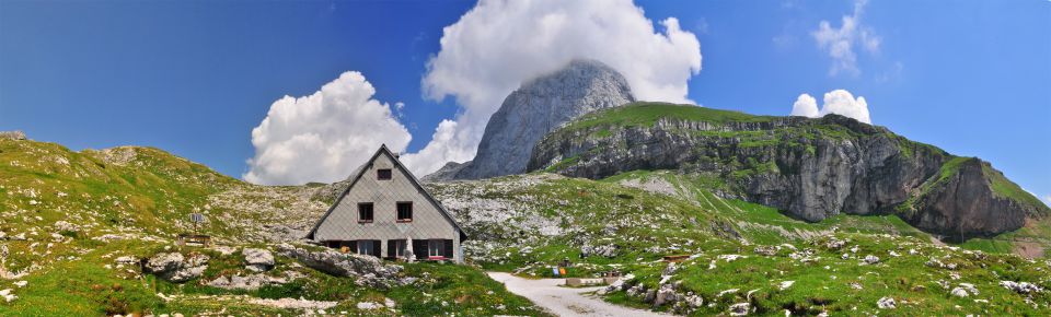Dom na mangartu
