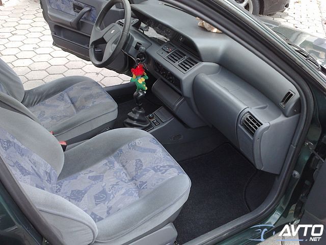 Renault clio 1.4 rt - foto povečava