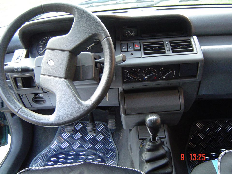 Renault clio 1.4 rt - foto povečava