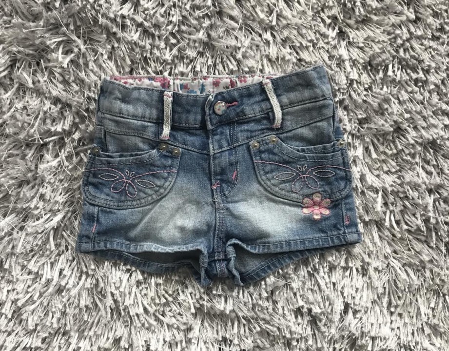 HM JEANS KRATKE HLAČE, št.92