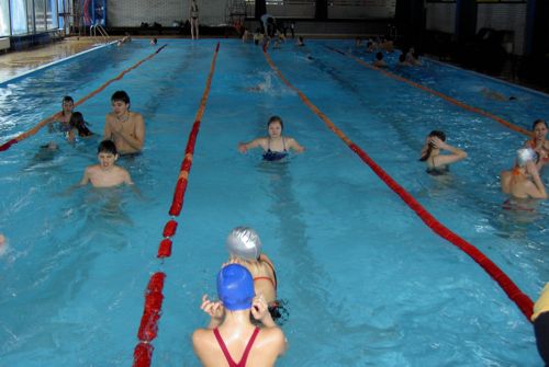 Tekmovanje plavanje - foto