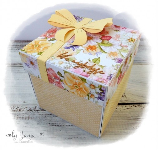 škatlice presenečenja - foto