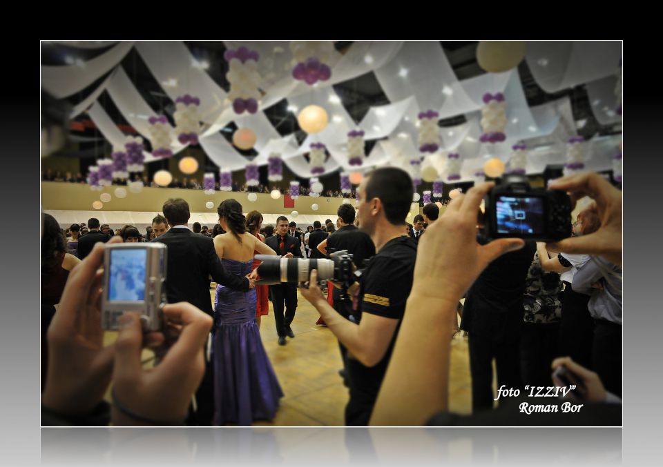 Maturantski ples - Gimnazija Velenje 2012 - foto povečava