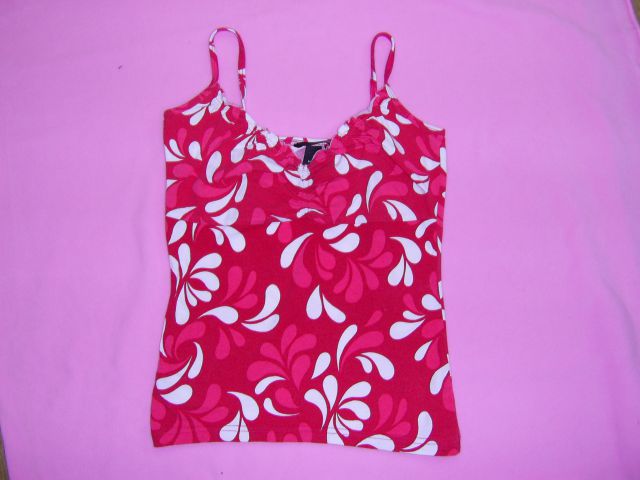 Majčka H&M v S cena 3 eur