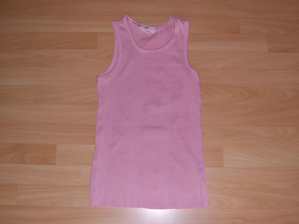 majčka v 36/38 cena 2 eur