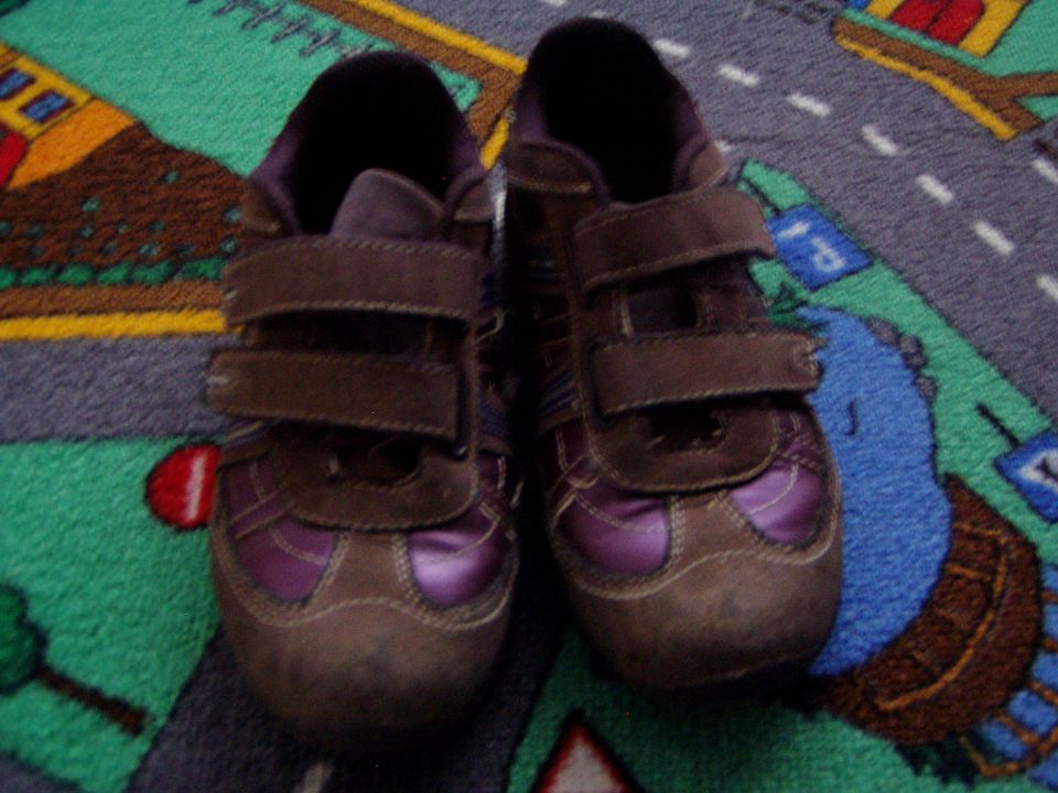 Dekliški čevlji št.32 - foto povečava
