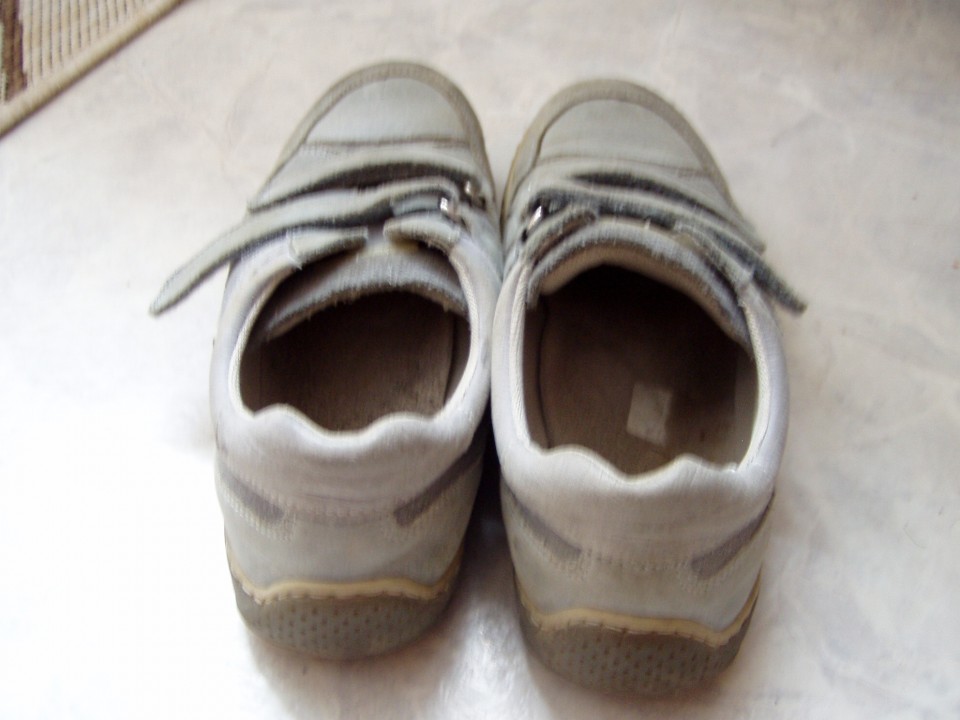 Fantovski Ciciban čevlji št.35 - foto povečava