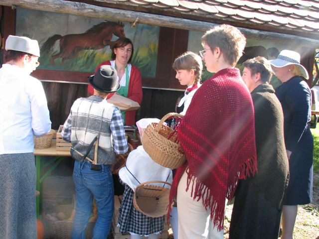 BUČNI POZDRAV JESENI 2015 - foto