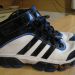 teniske adidas, rabljene samo v telovadnici, št. 37 1/2 = 17 eur