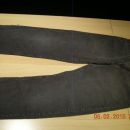 hlače, H&M 11/12 let, žametne, sive, odlično ohranjene, 4 €ur