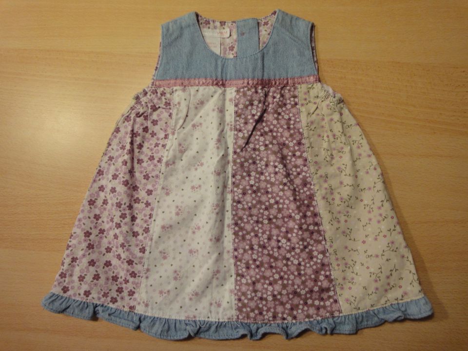 hm oblekica št. 62 (večja, bolj št. 68)   2 €