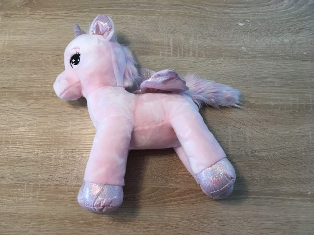 Pliš unicorn 4 €