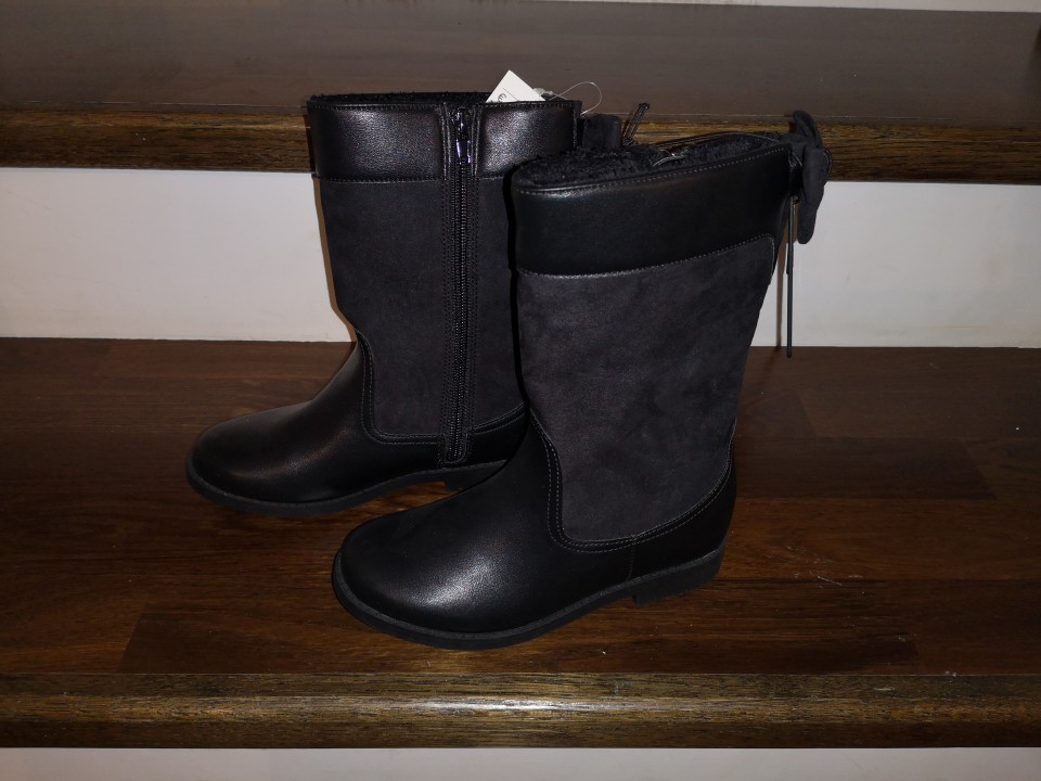 hm škorenjčki št. 31 11 €