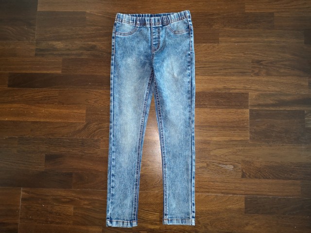 Pepco jeans elastične legice št. 134 4 €