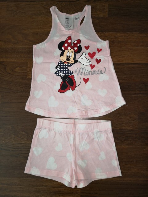 Hm pižamica št. 110/116 3 €