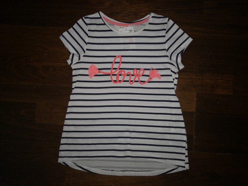 hm majčka št. 122/128 4,50 €