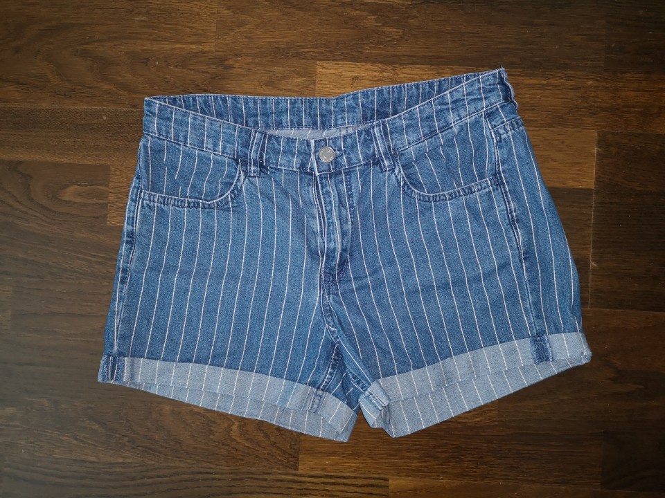 hm kr. hlače št. 36 5 €