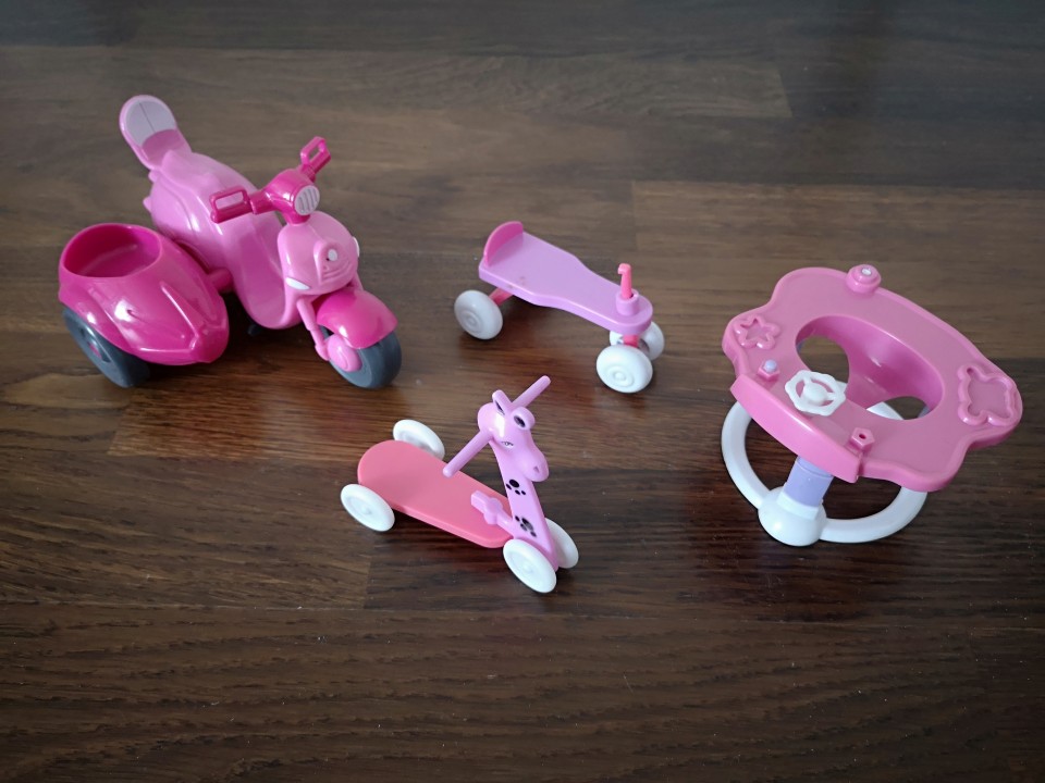 prevozna in mobilna sredstva za mini baby borna ipd. 3,50 €-komplet