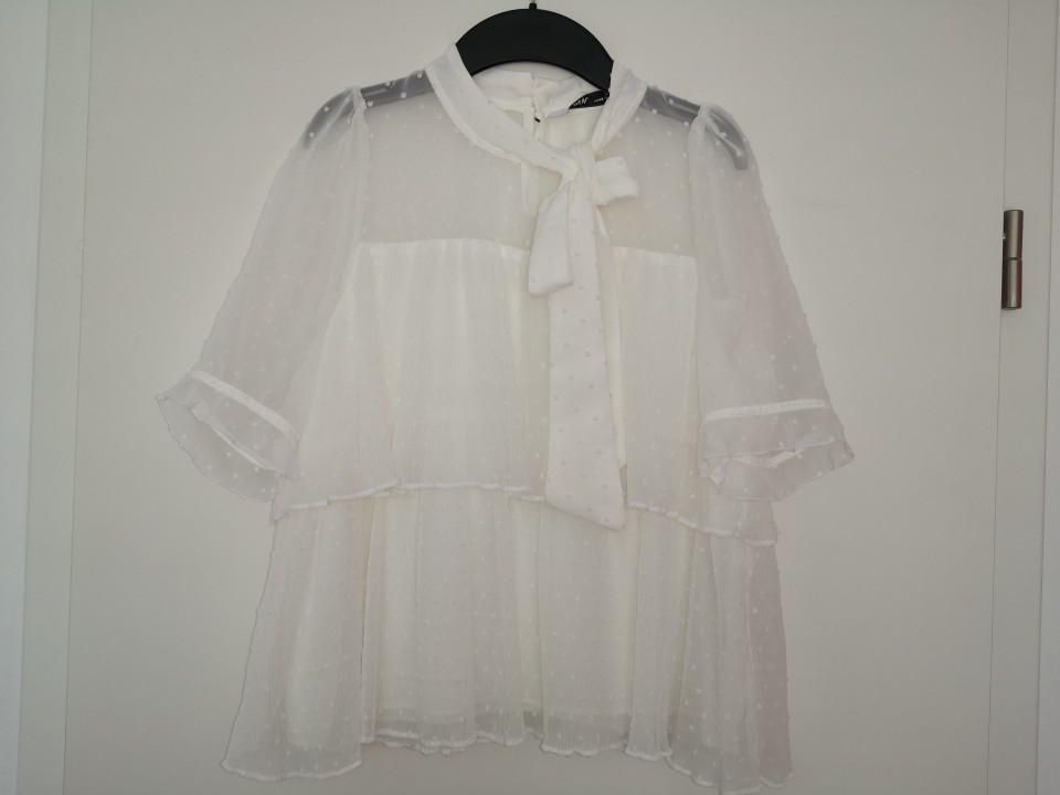 zara bluzica št. XS 8 €