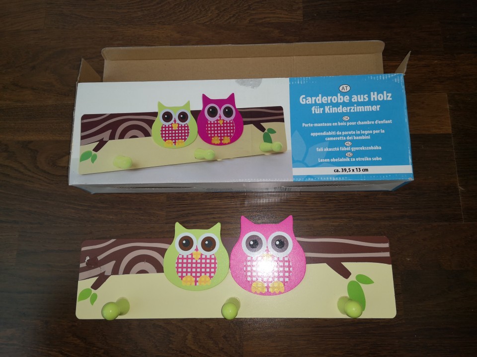 sovice leseni obešalnik 4 €