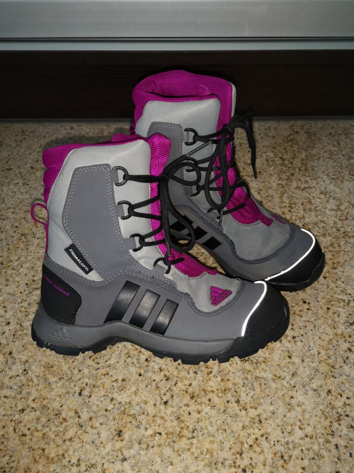 adidas bucki št. 33 20 €