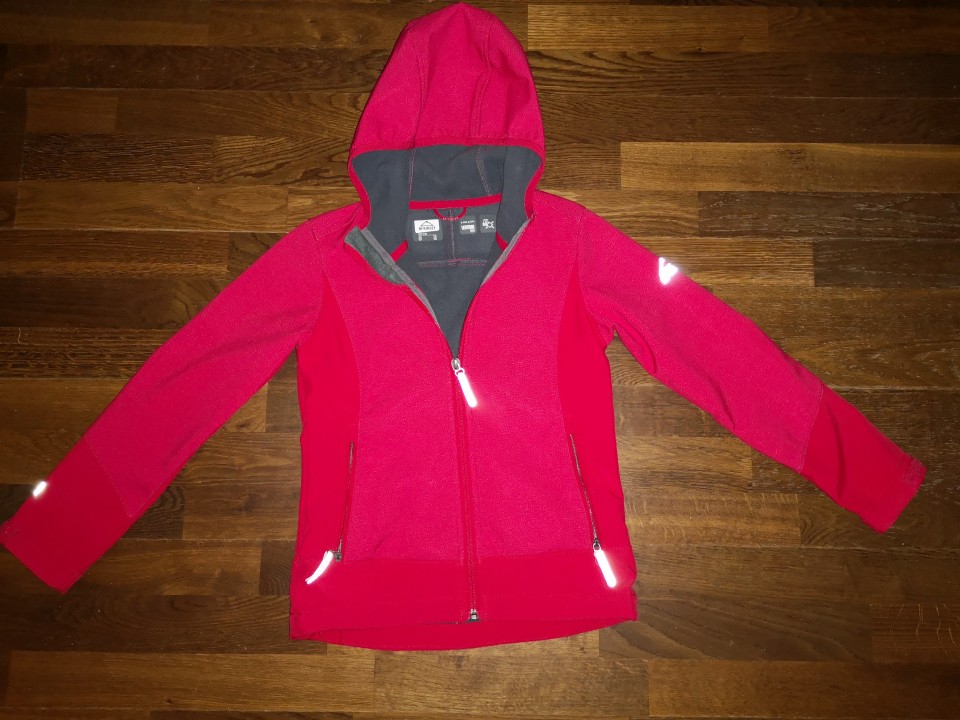 mckinley softshell št. 128 (tudi za št. 134) 14 €