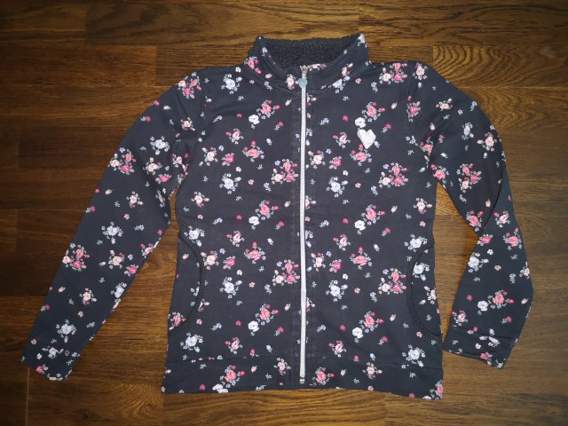 S oliver jopica št. 140 7,50 €