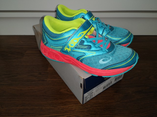 Asics superge št. 34,5 15 €