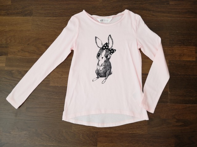 Hm majčka št. 122-128 3 €