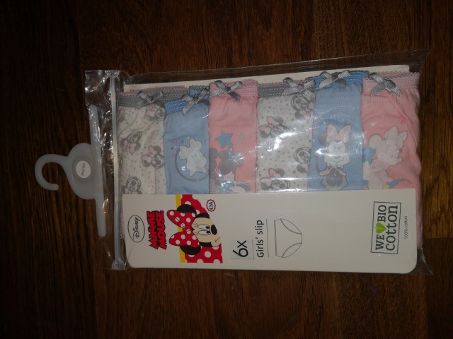 C&a minnie sp. hlačke št. 110-116 5 €