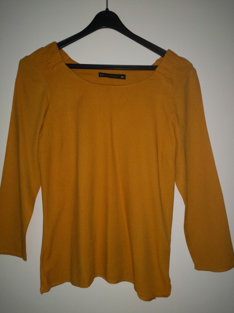 Zara bluzica št. XS (tudi za manjšo S) 5 €