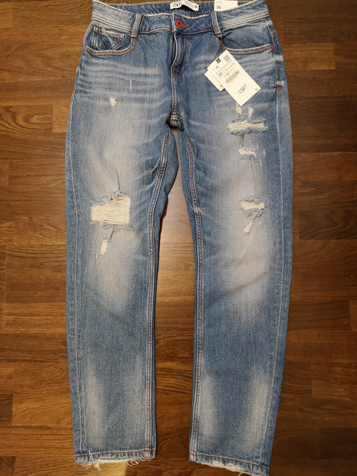 zara jeans št. 36  8 €