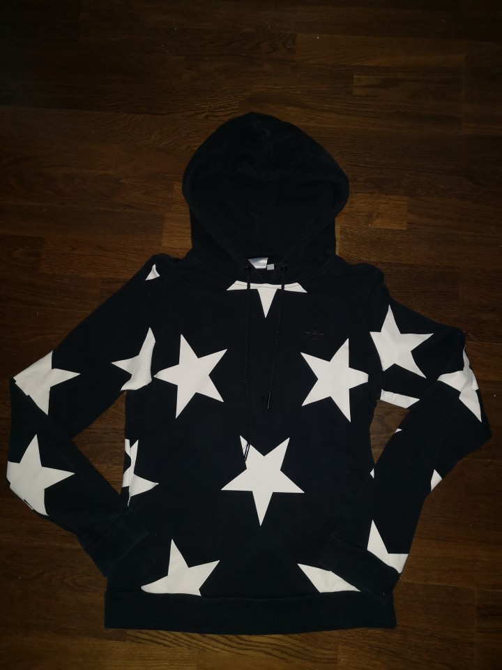 adidas kapucar št. XS (ustreza št. 164)  6 €