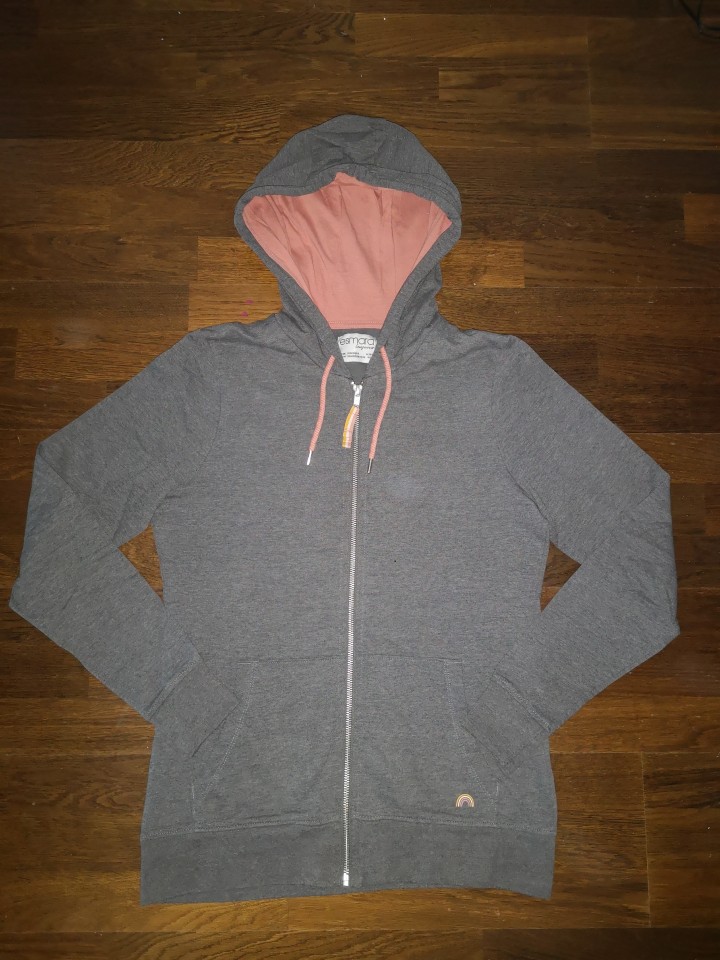 esmara jopica št. S  4 €