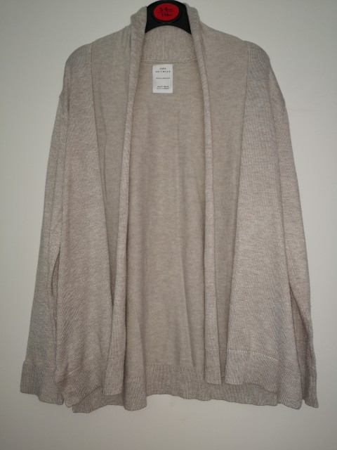 Zara jopica št. 122 (lahko še 128)  4 €