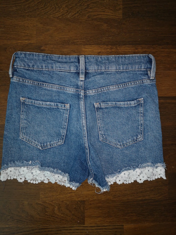 Prodano/podarjeno - foto povečava